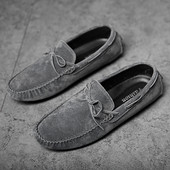 Mūsdienīgi vīriešu mokasīni no eko zamšādas ar mežģīnēm