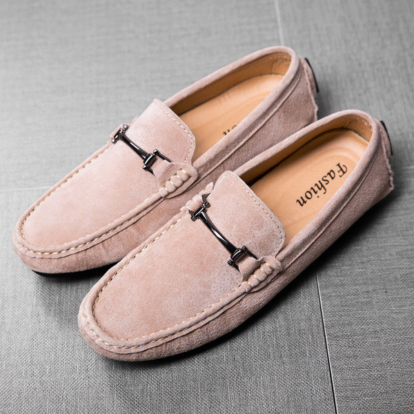 Modern férfi mokaszin fém elemmel és öko velúrral