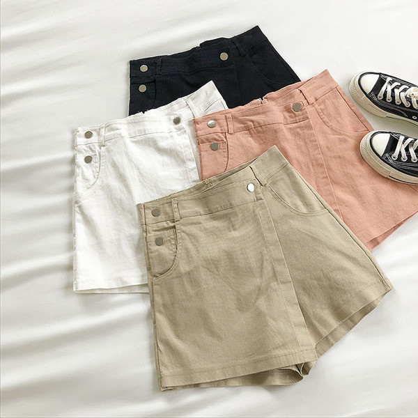 Moodsad naiste lühikesed ülekandega seelikud-püksid