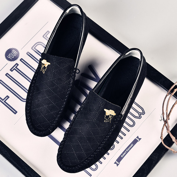 Formāli vīriešu mokasīni ar metāla elementu