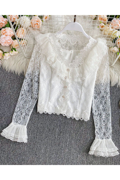 Modern női csipke ing spitz nyakkivágással, fehér és fekete gombokkal