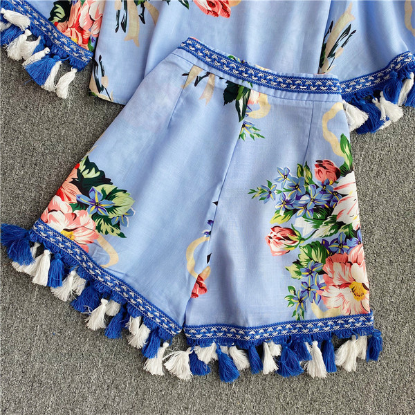 Stiilne naiste lillemustri ja siniste narmastega komplekt