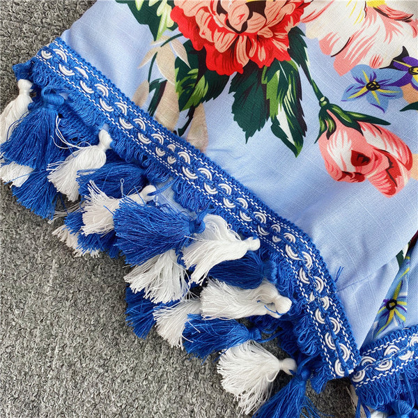 Stiilne naiste lillemustri ja siniste narmastega komplekt