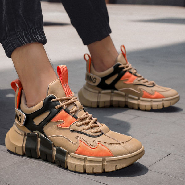 Kolmes värvitoonis paeltega meeste sügistossud