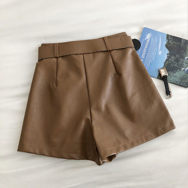 Modes sieviešu džinsa šorti no eko ādas