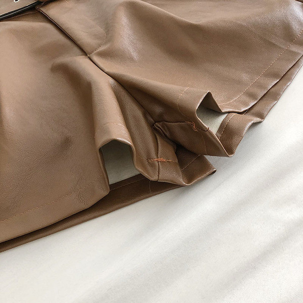 Modes sieviešu džinsa šorti no eko ādas