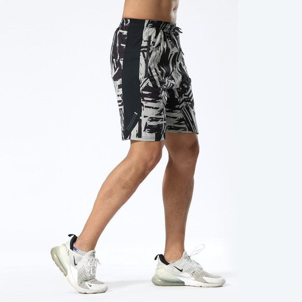 Pantaloni scurți casual barbatesti cu buzunare si elastic potriviti pentru fitness