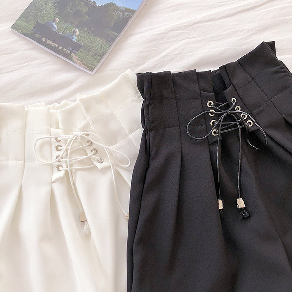 Új modell rövid női farmer, magas derekú megkötővel