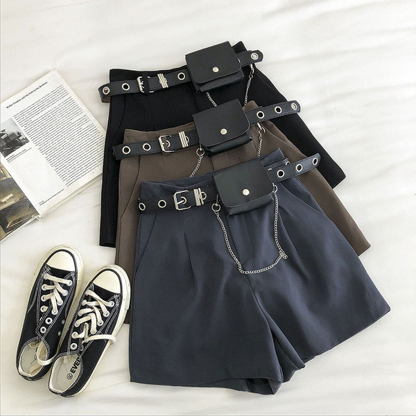 Jauns sieviešu šortu modelis ar paaugstinātu jostasvietu