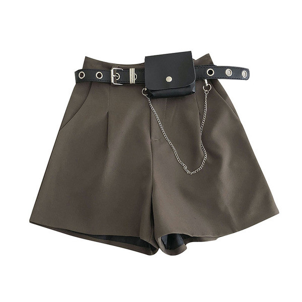 Jauns sieviešu šortu modelis ar paaugstinātu jostasvietu