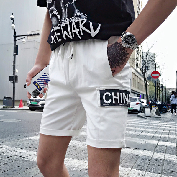 Taskutega meeste lühikesed püksid