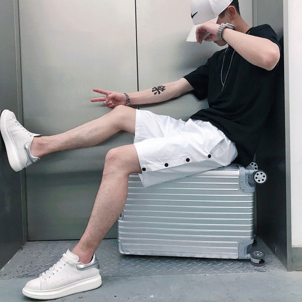 Pantaloni de vara cu nasturi