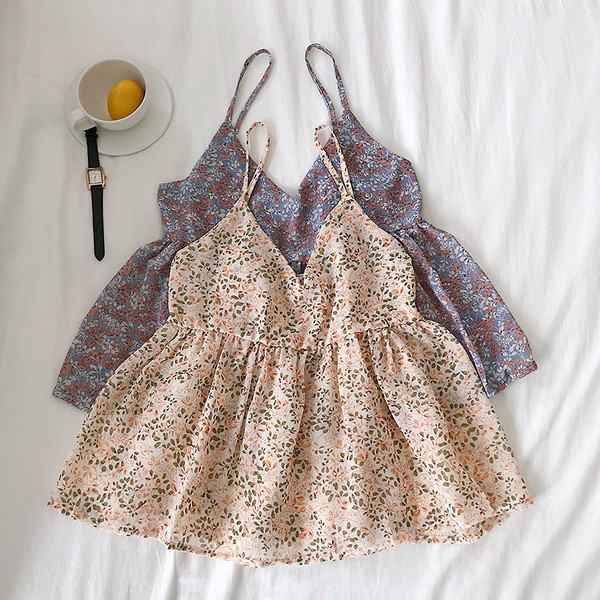 Uut mudelit peenikeste rihmade ja lillemotiividega naiste topp