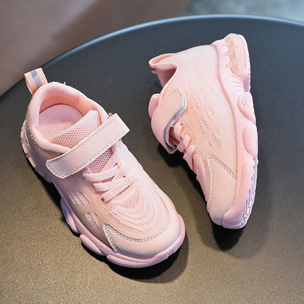 Ikdienas bērnu kedas vienkāršs modelis ar uzlīmēm un saitēm