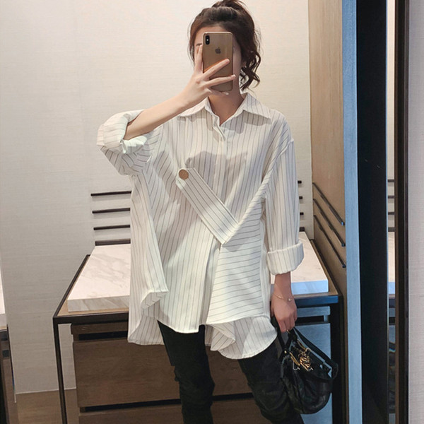 Stilīgs sieviešu asimetrisks krekls ar garām piedurknēm baltā un melnā krāsā