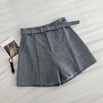 Naiste lühikeste pükste uus mudel vöö ja taskutega