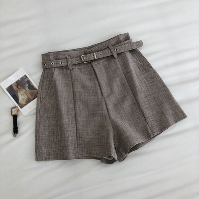 Naiste lühikeste pükste uus mudel vöö ja taskutega