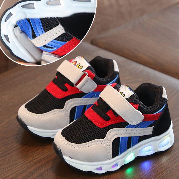 Kleebise ja lipsudega vabaaja laste tossud tüdrukutele ja poistele