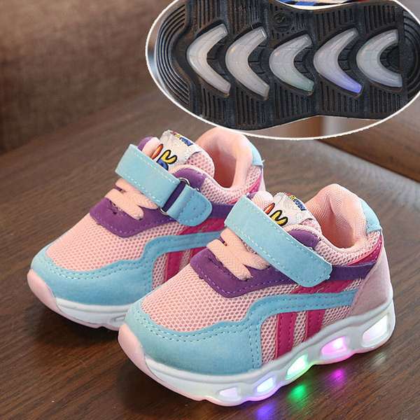 Kleebise ja lipsudega vabaaja laste tossud tüdrukutele ja poistele