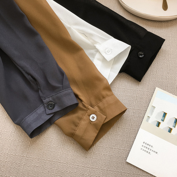 Jauna modeļa sieviešu garais krekls ar klasisku apkakli