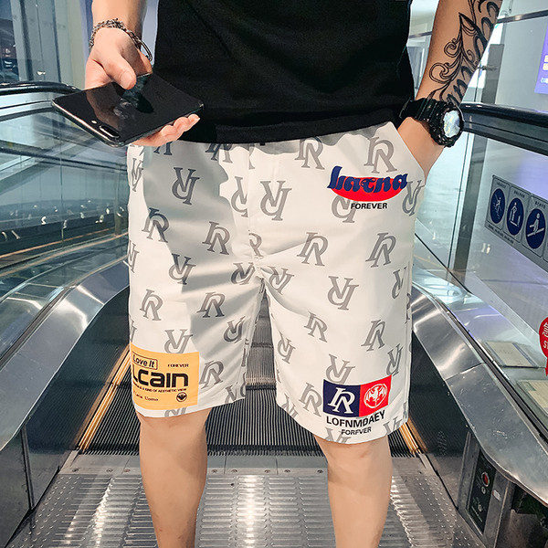 Mustrilise mustriga suvised meeste püksid