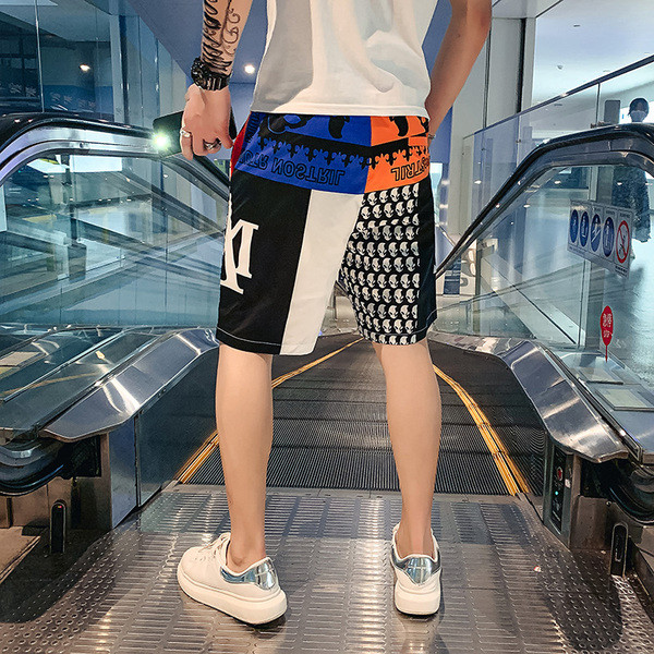 Mustrilise mustriga meeste 3/4 püksid