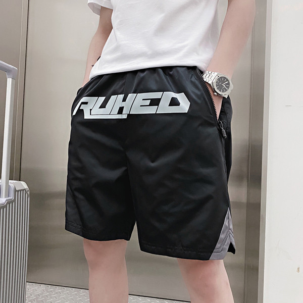 Férfi 3/4-es fekete színű, feliratos nadrág