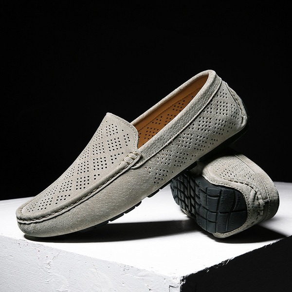 Moderns vīriešu mokasīnu modelis ar caurumiem