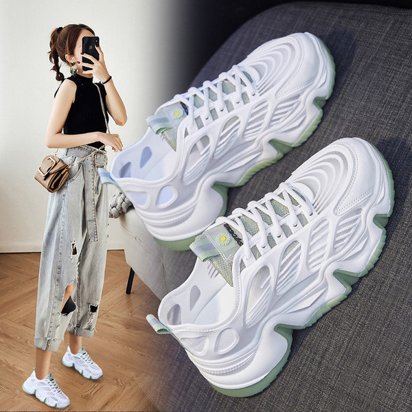 Sieviešu elpojošas kedas ar šņorēm