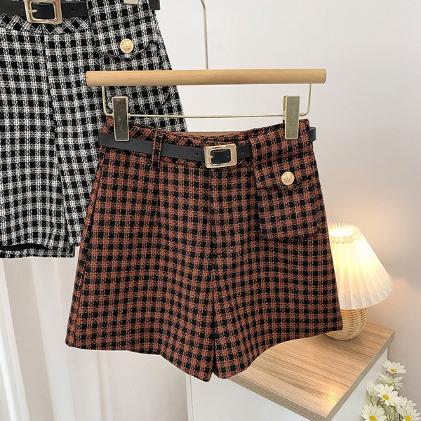 Uus mudel naiste ruudulised lühikesed püksid koos vööga