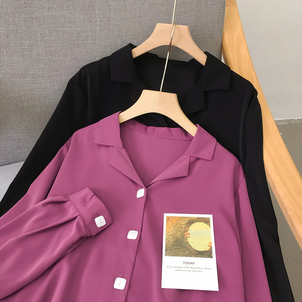 Camasa de dama model nou cu decolteu spitz si nasturi patrati