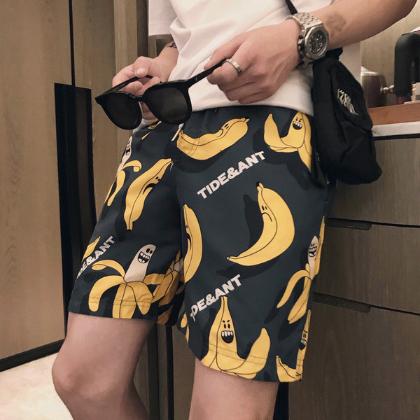 Nyári férfi rövidnadrág banánmintával