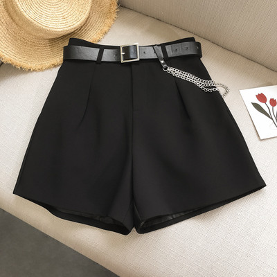 Moodsad naiste lühikesed püksid vöö ja metallelemendiga