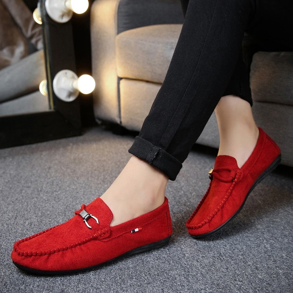 Öko velúrból és fém elemből készült férfi mokaszin ÚJ modell