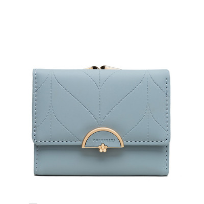 Γυναικείο πορτοφόλι με μεταλλική στερέωση από οικολογικό δέρμα