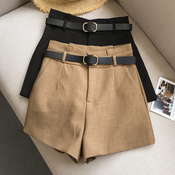 Vabaaja naiste lühikesed püksid - kõrge vöökoht koos vööga