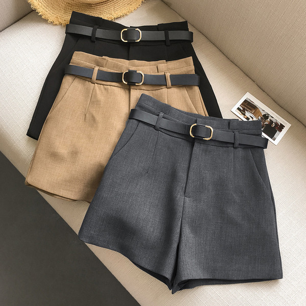 Vabaaja naiste lühikesed püksid - kõrge vöökoht koos vööga