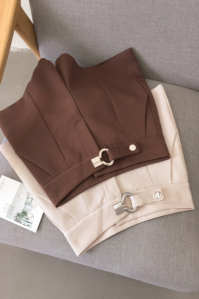 Új modell női rövidnadrág fém rögzítéssel