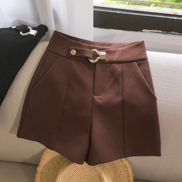 Új modell női rövidnadrág fém rögzítéssel