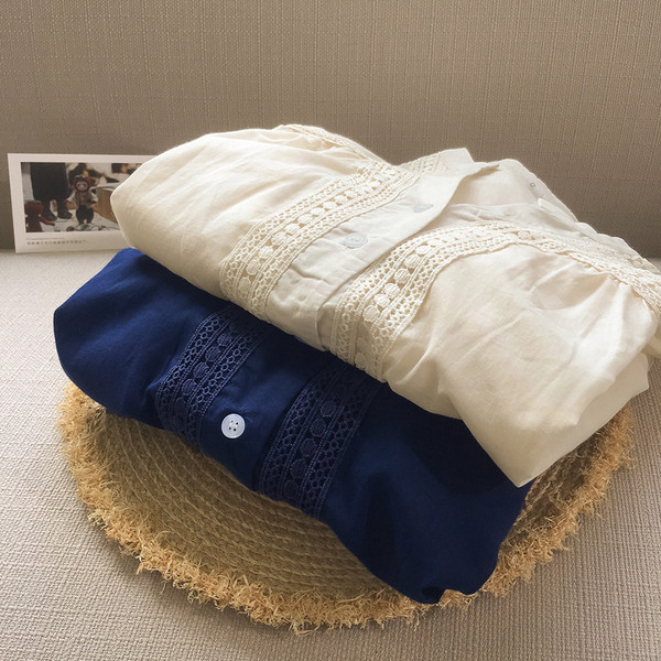 Új modell női ing spitz nyakkivágással és hímzéssel