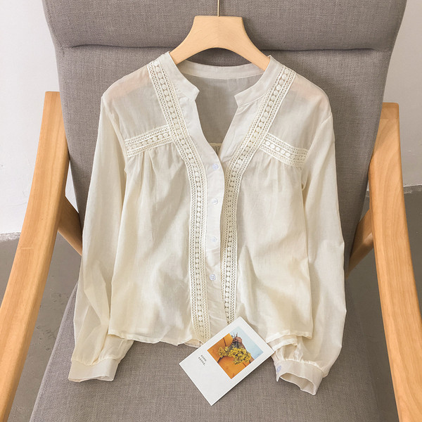 Új modell női ing spitz nyakkivágással és hímzéssel