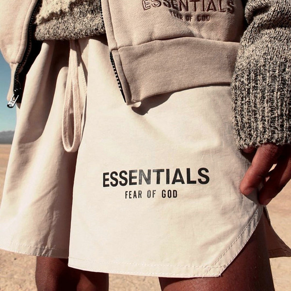 Férfi alkalmi rövidnadrág gumírozott derékkal és felirattal négy színben