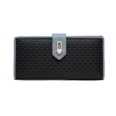 Γυναικείο πορτοφόλι με μεταλλική καρδιά και φερμουάρ