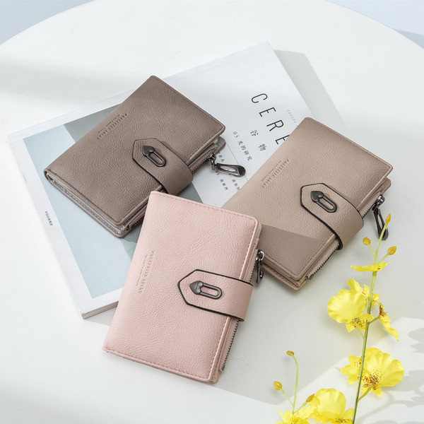 Väike naiste rahakott münditaskuga