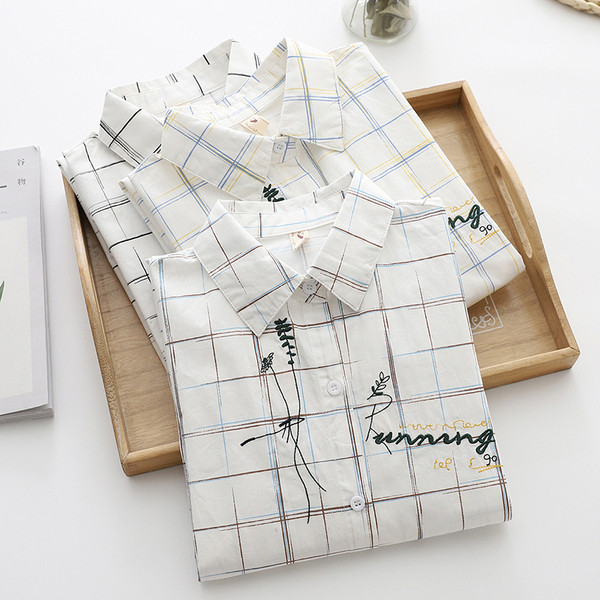 Alkalmi női kockás ing klasszikus gallérral és hímzéssel