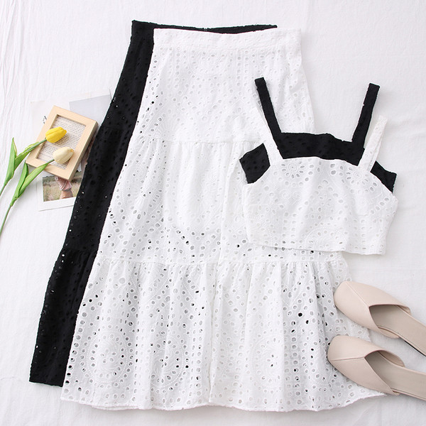 Sieviešu komplekts no divām daļām gari svārki + topiņš