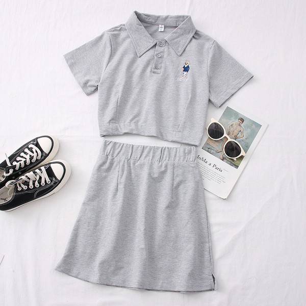 Naiste vabaaja komplekt kahest osast lühikesed püksid + pluus