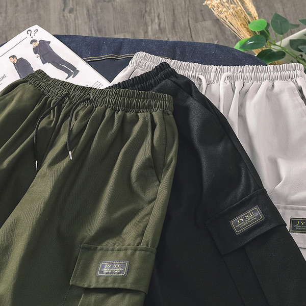 Nyári férfi nadrág széles modell oldalzsebekkel