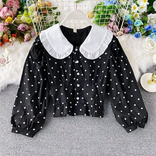 Vabaaja naiste lühike täpiline pikkade varrukate ja ovaalse kaelusega särk