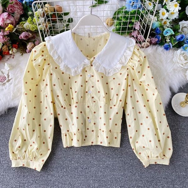 Vabaaja naiste lühike täpiline pikkade varrukate ja ovaalse kaelusega särk